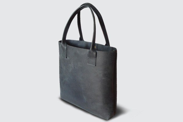 Graphite_Tote_02.jpg