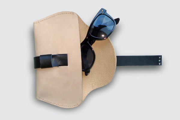 Sunglasses_02.jpg