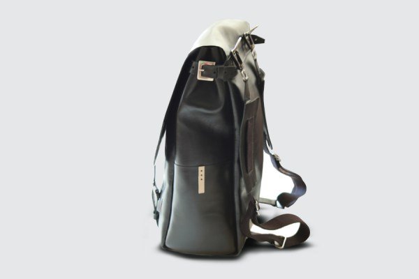Bagpack_Black_01.jpg