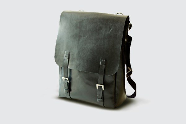 Bagpack_Black_02.jpg