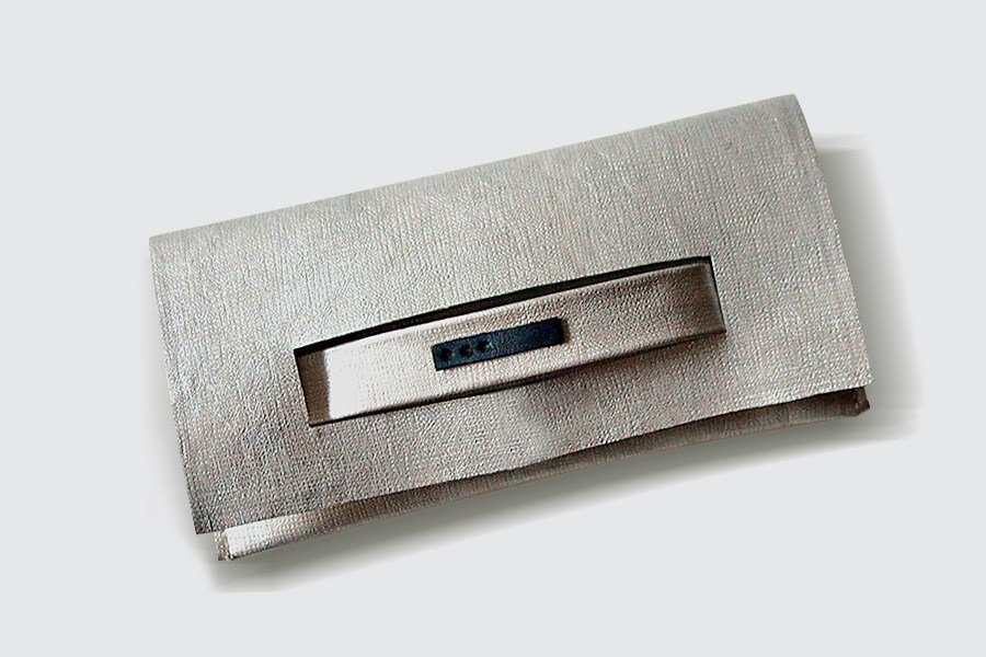 Silver_Clutch_02.jpg