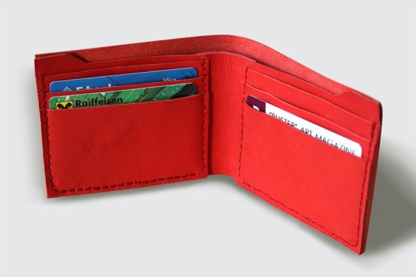 Red_Cardholder_02.jpg